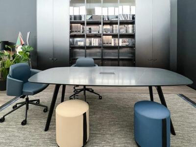 Yahu Barrel And Rounded Corner Shape Meeting Table 02