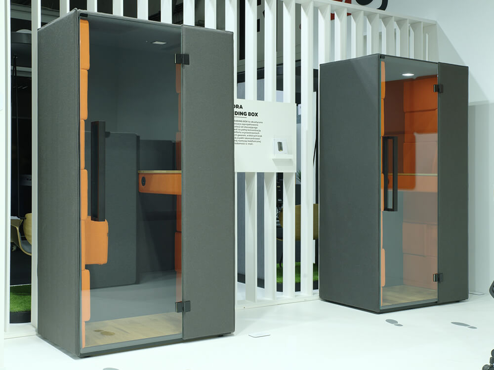 Urbano - Modern Acoustic Phone Booth with Ventilation