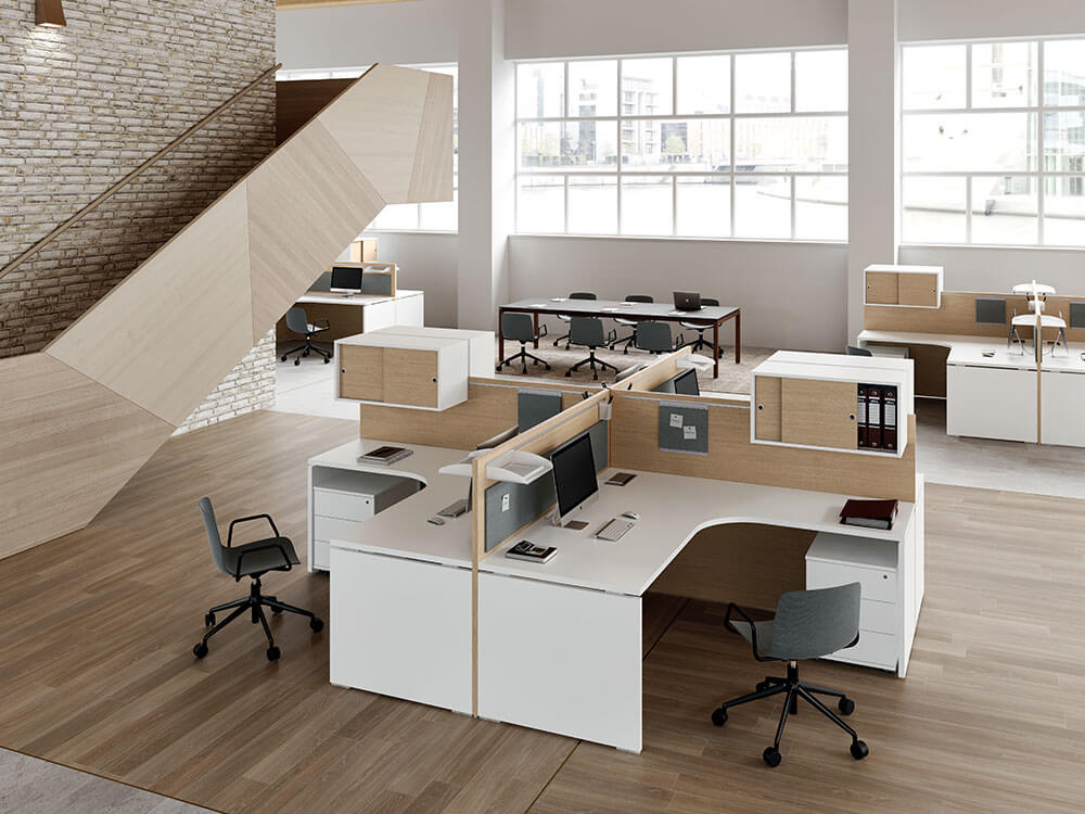 Amo 3 - Curved Operational Desk with Return and Optional Front Panel and  Side Panel