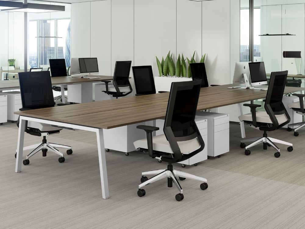 Eena – Back To Back 2 And 4 Person Operational Desk With Optional Meeting End And Credenza Unit 1