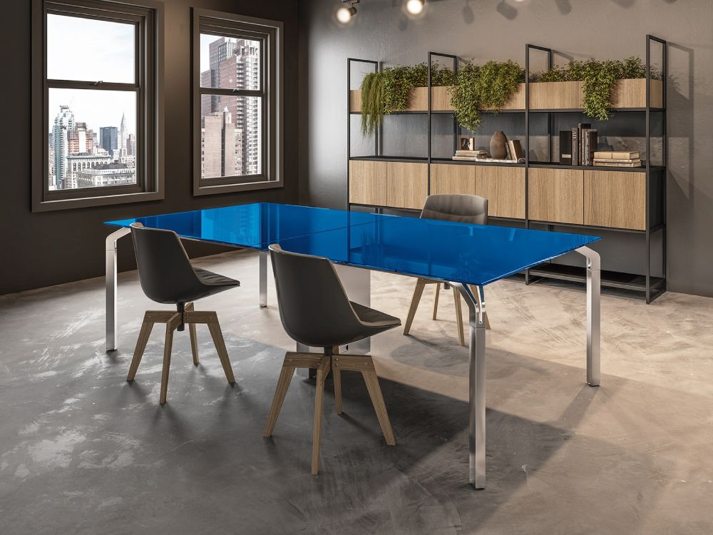 Vinny 9 – Meeting Table With Lacquered Glass Top And Aluminium Leg