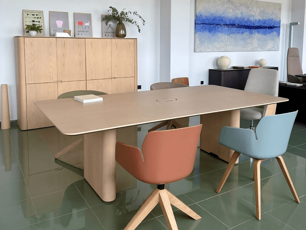 Bruna 1 Square And Rectangular Meeting Table 05 Img